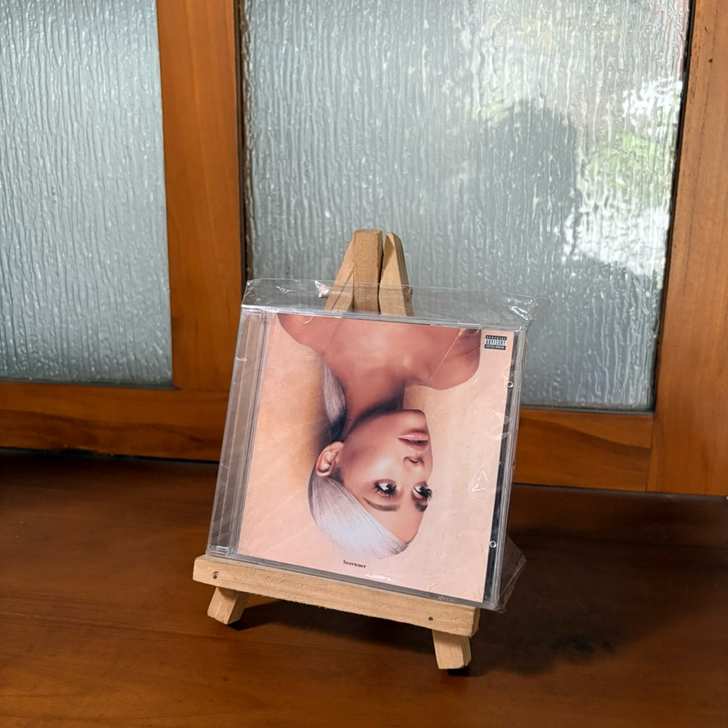 CD Ariana Grande sweetener (USA)
