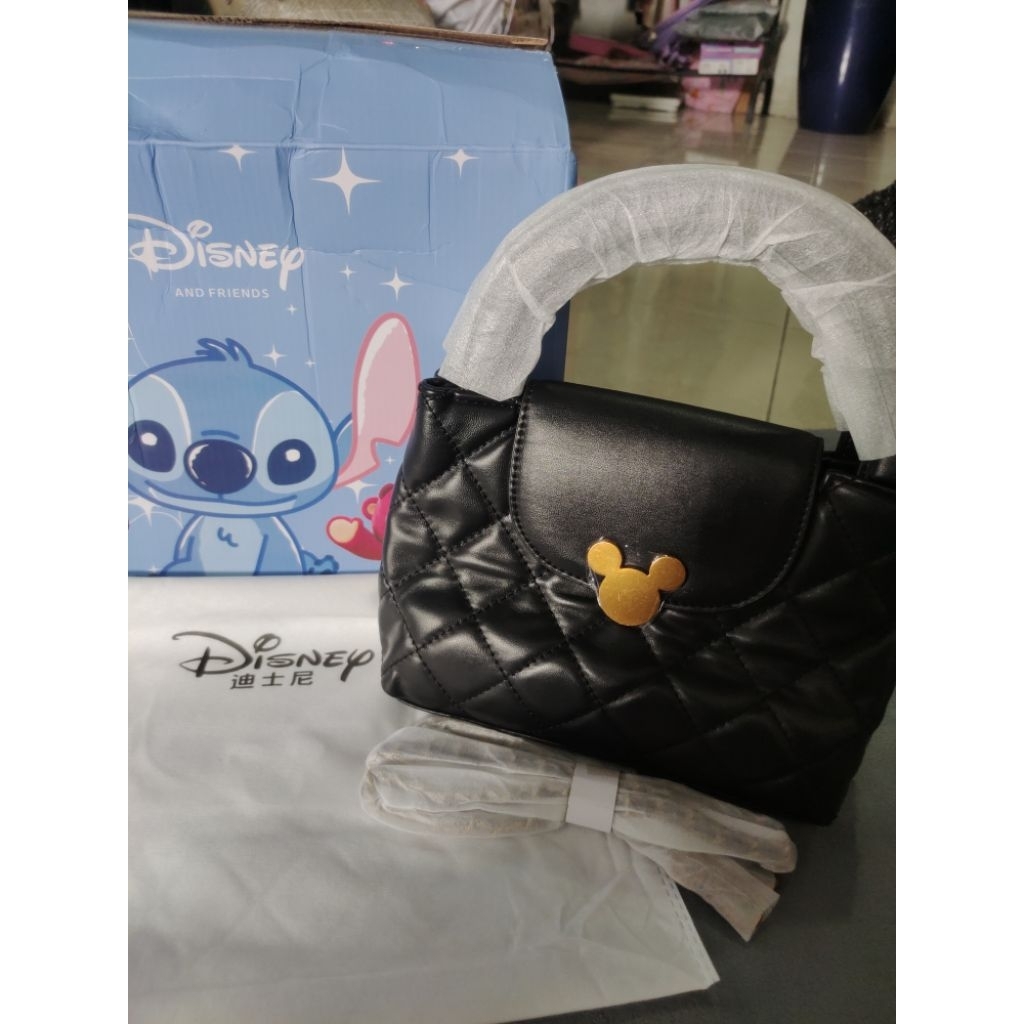 Tas Handbag Elegan dan Mewah warna Hitam (New)