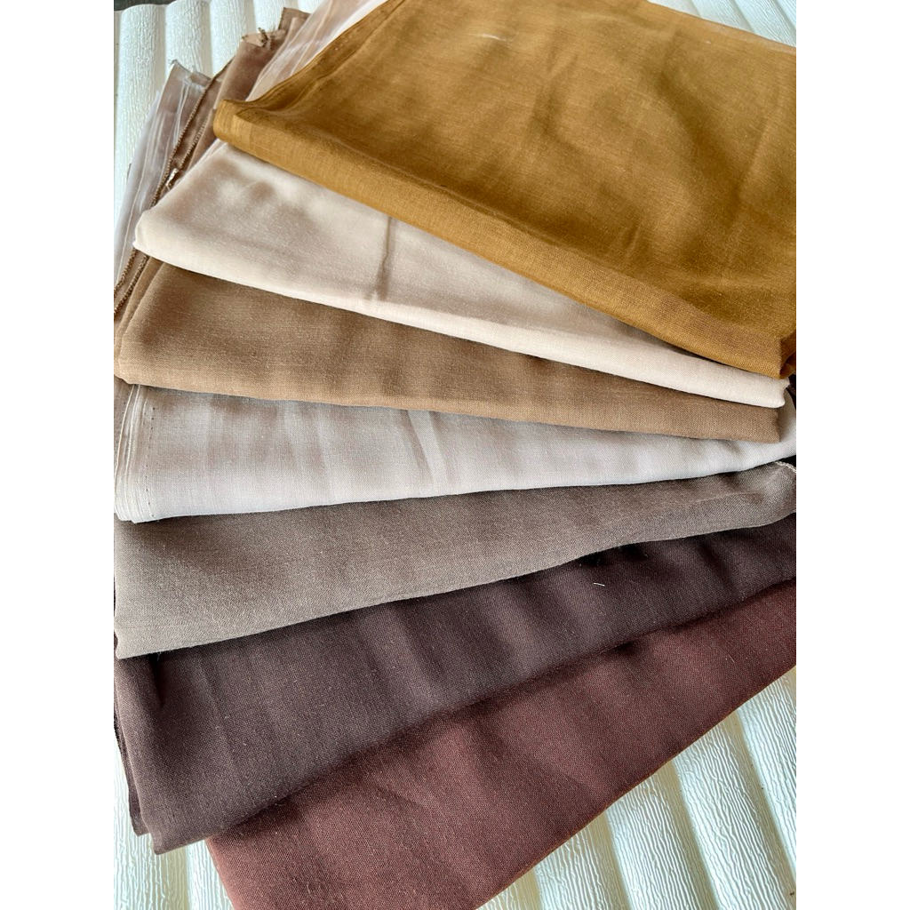 Kerudung Segi Empat Paris Jadul Red Rose