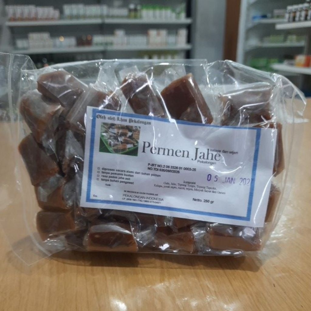 Permen Jahe plus Kelapa dan Wijen Pekalongan / Rasa Pedas Jahe Asli.....Maaantaaap 