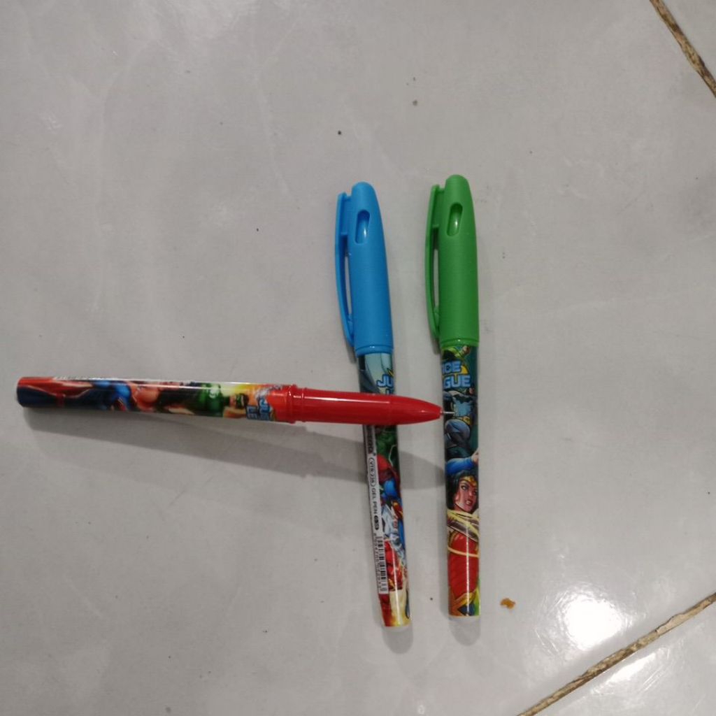 PULPEN TINTA CAIR ISI 12