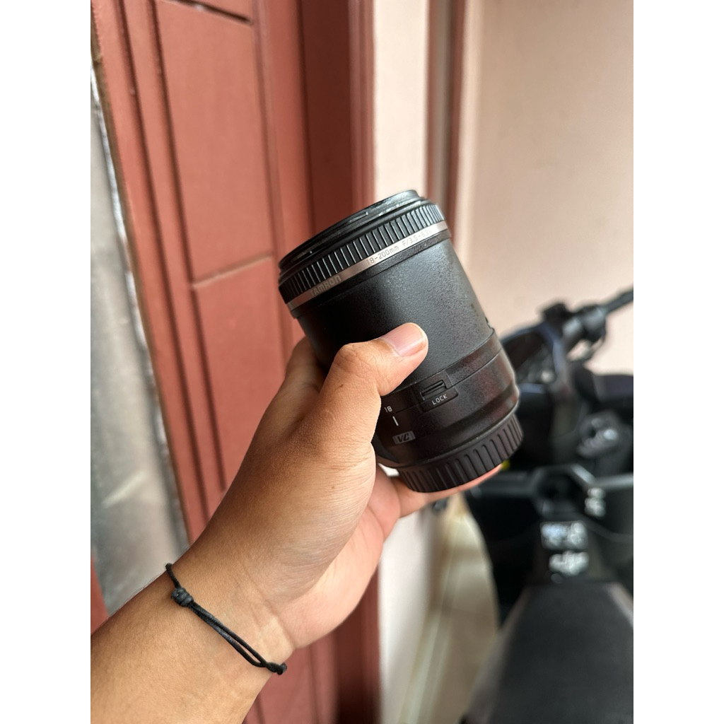 Lensa tamron 18-200 canon