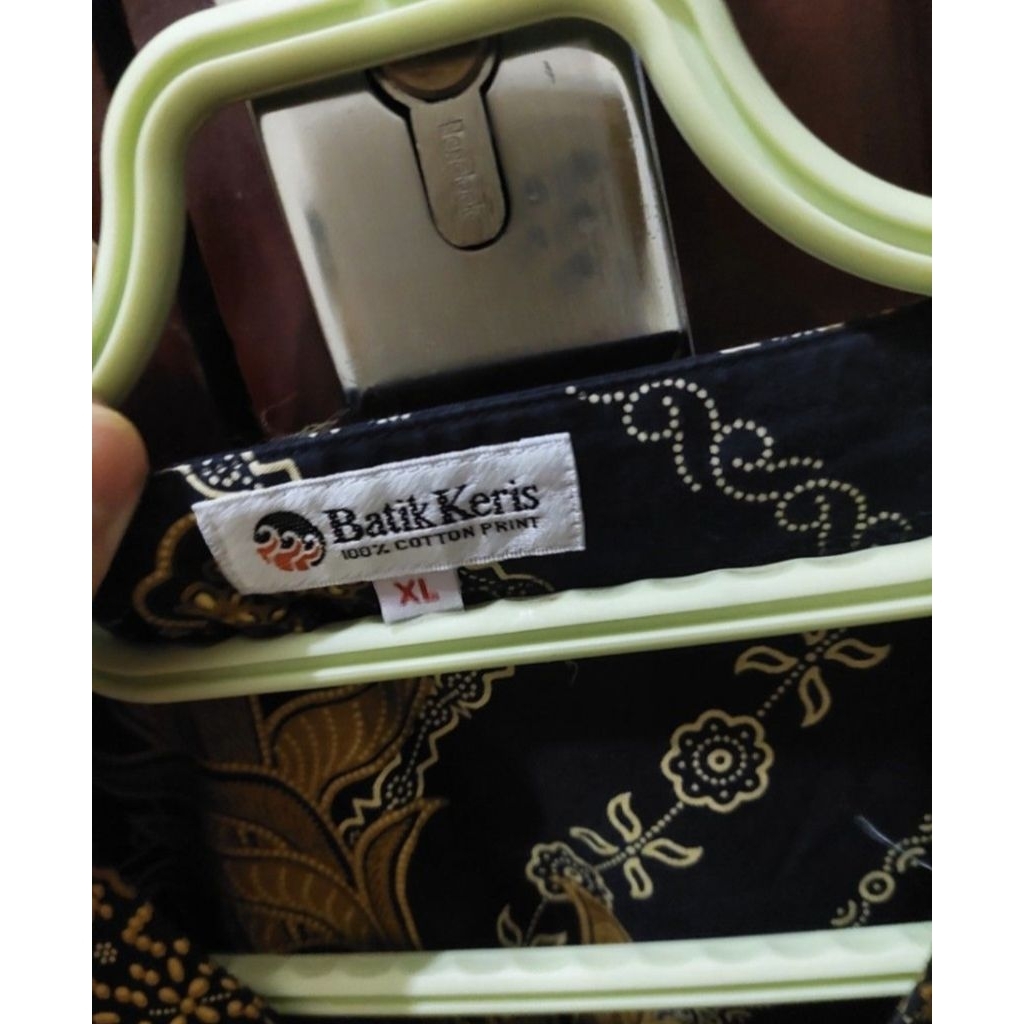 Preloved - Tunik outer (batik) wanita, Batik Keris