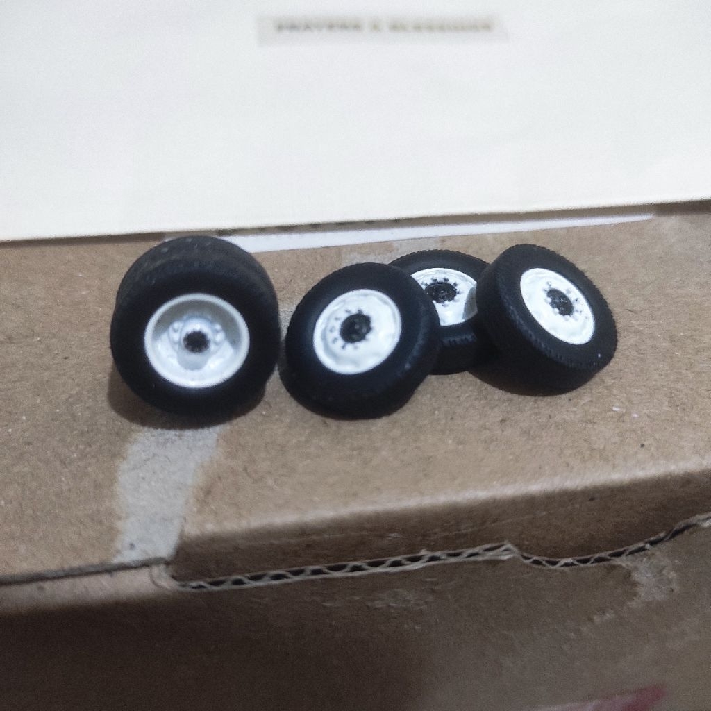 Greenlight Durastar truck wheels 1/64