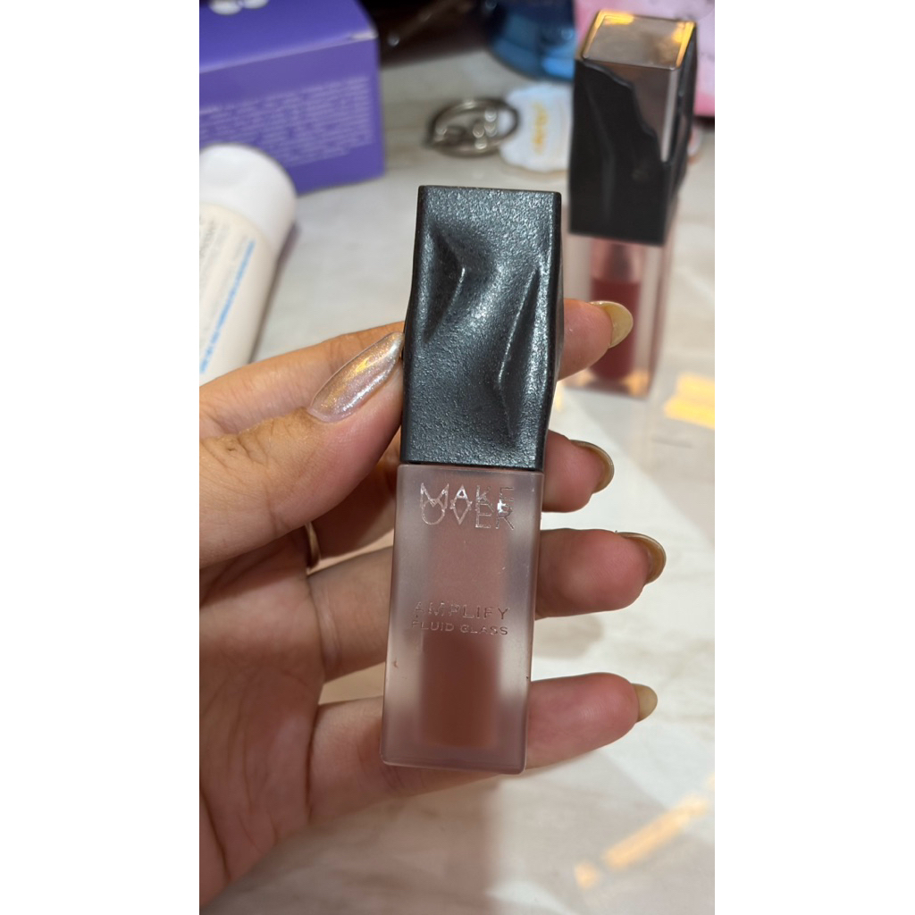 Preloved Amplify fluid glass