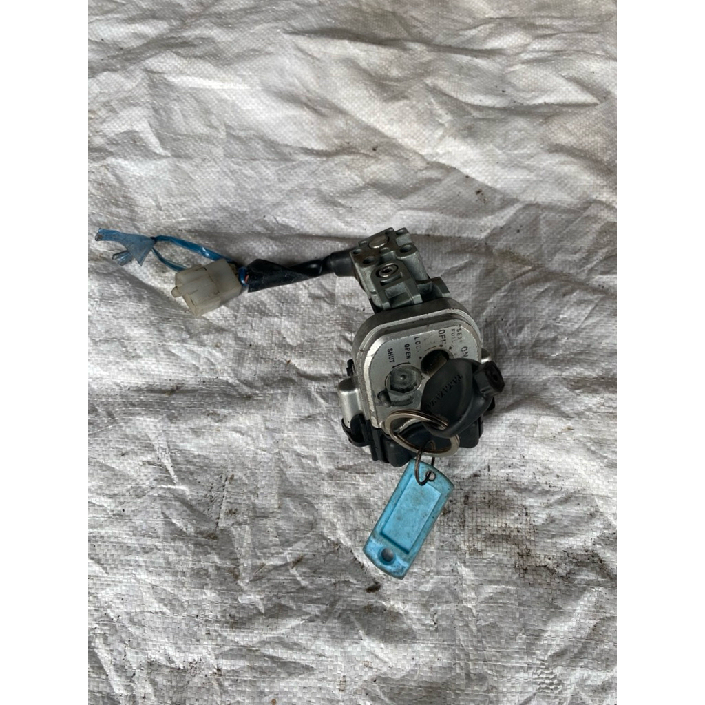 Kunci kontak vario 125 old bohlamp kzr original copotan motor