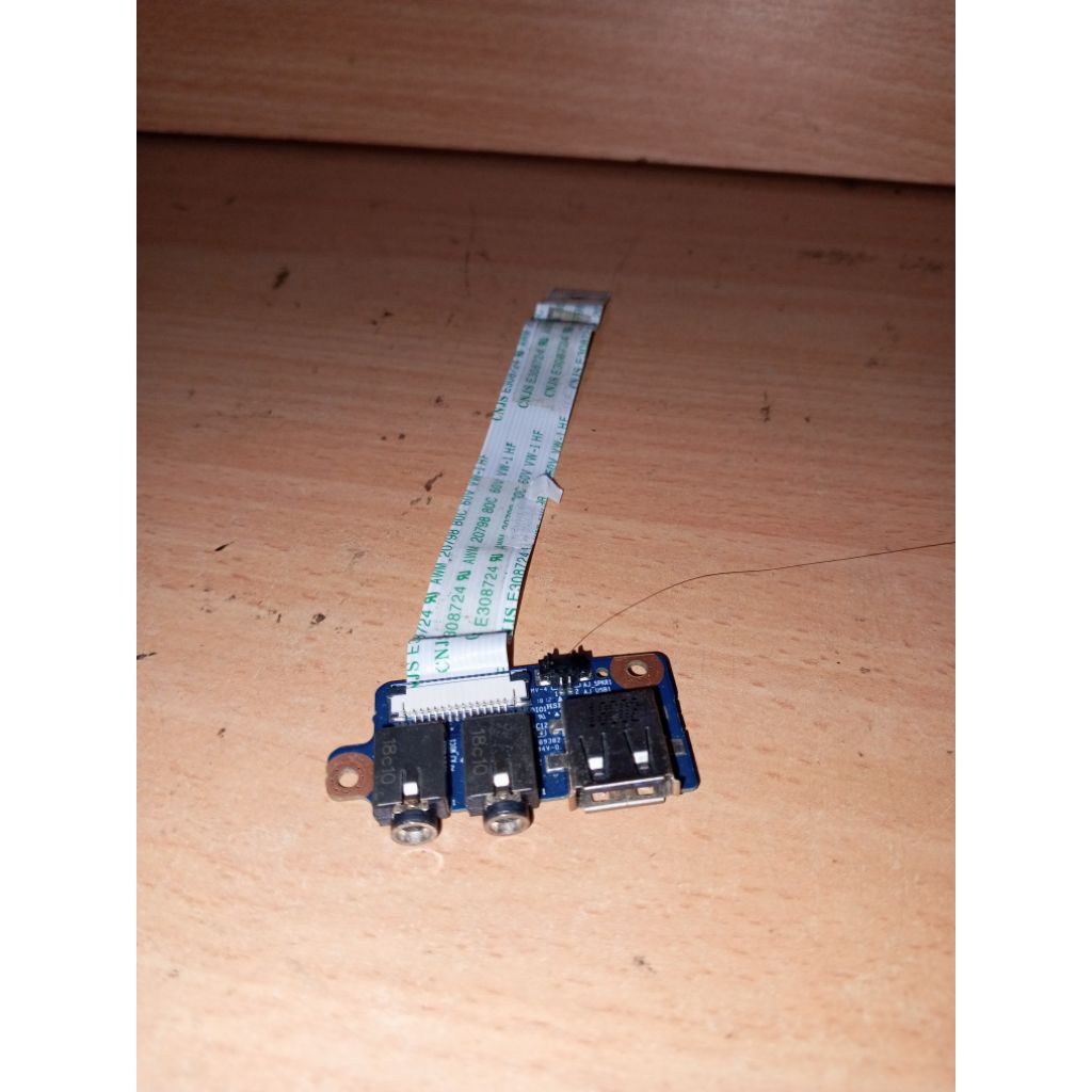 Port USB Laptop Acer Z476