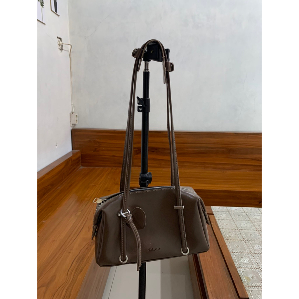 nalala tas shoulder kalla