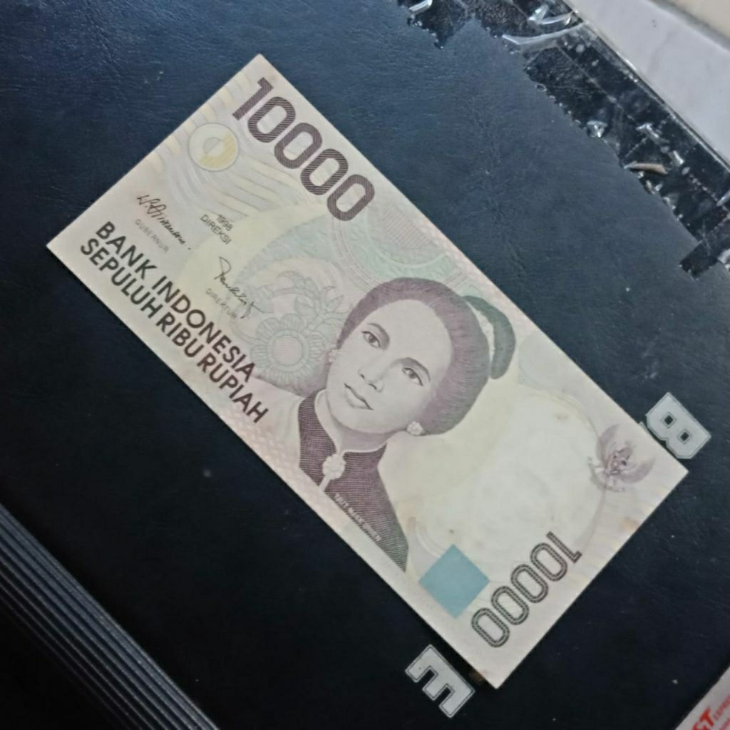 CUT NJAK DHIEN 10RIBU RP KOLEKSI KERTAS KUNO MURAH Bagus BANYAK DICARI KOLEKTOR