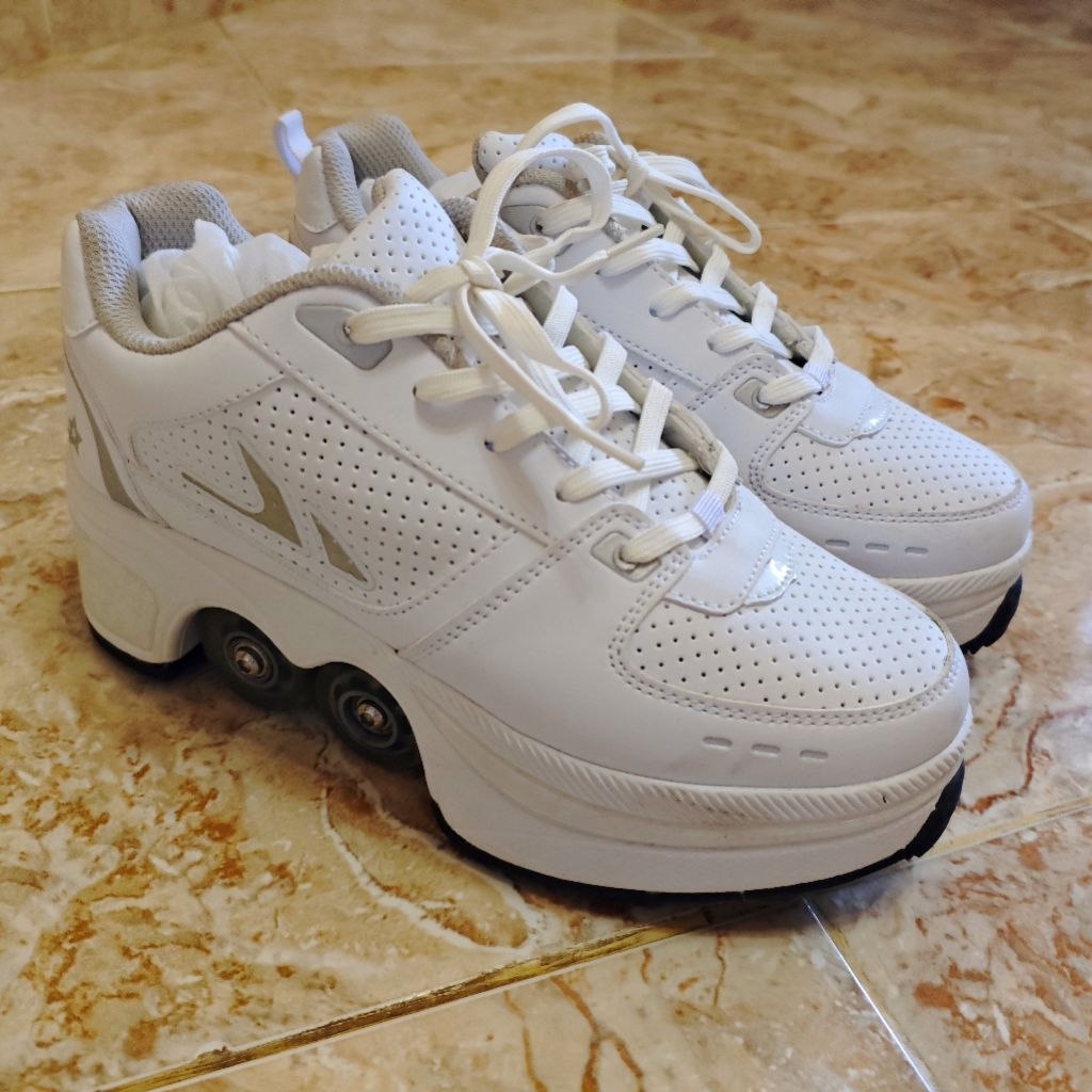 [PRELOVED] Kick Roller Shoes White