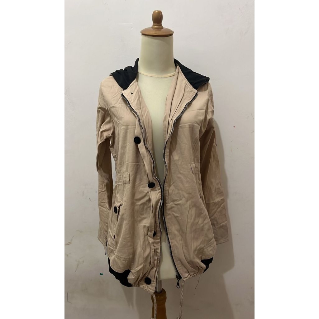 Jaket Parka Wanita (Preloved)