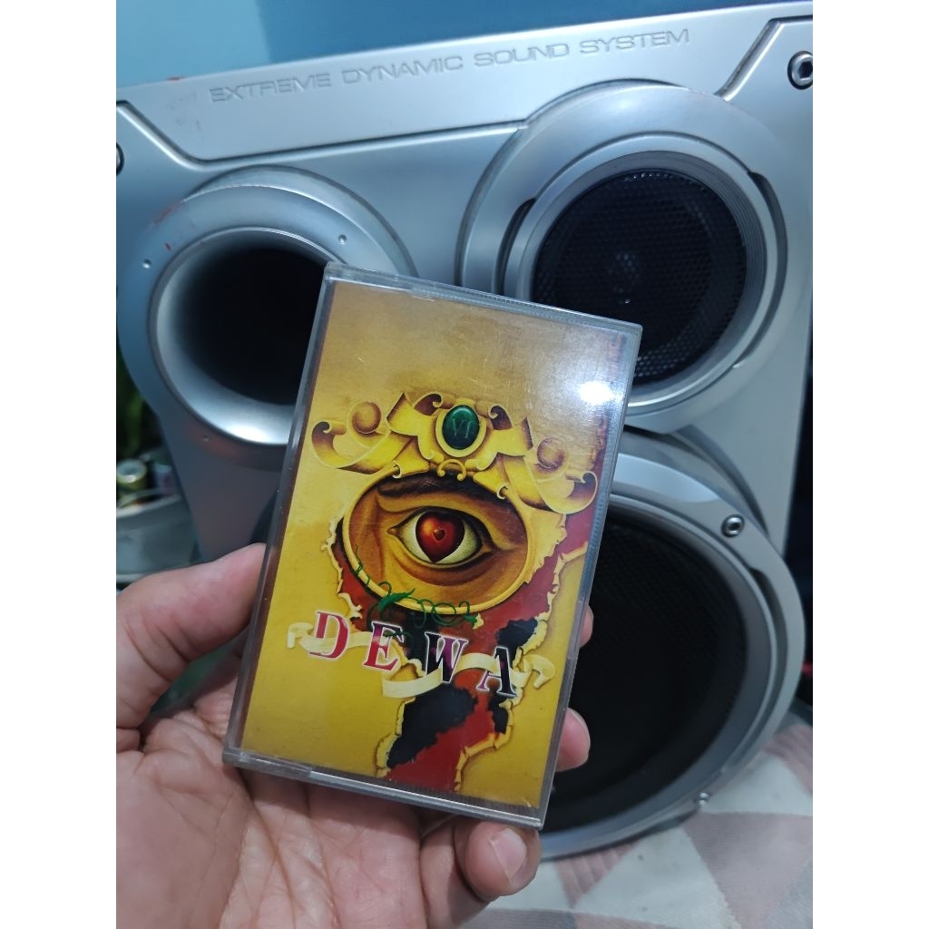 kaset pita Dewa 19