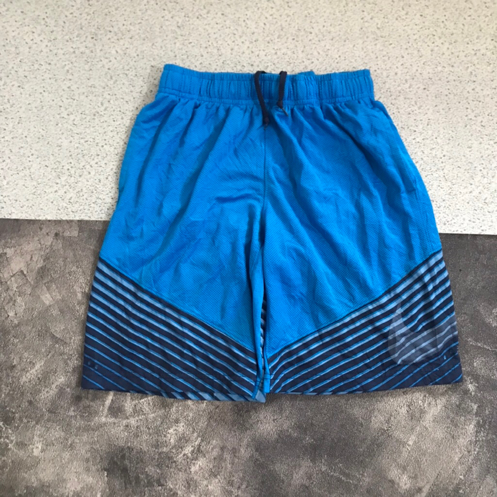 celana olaraga nike size S preloved