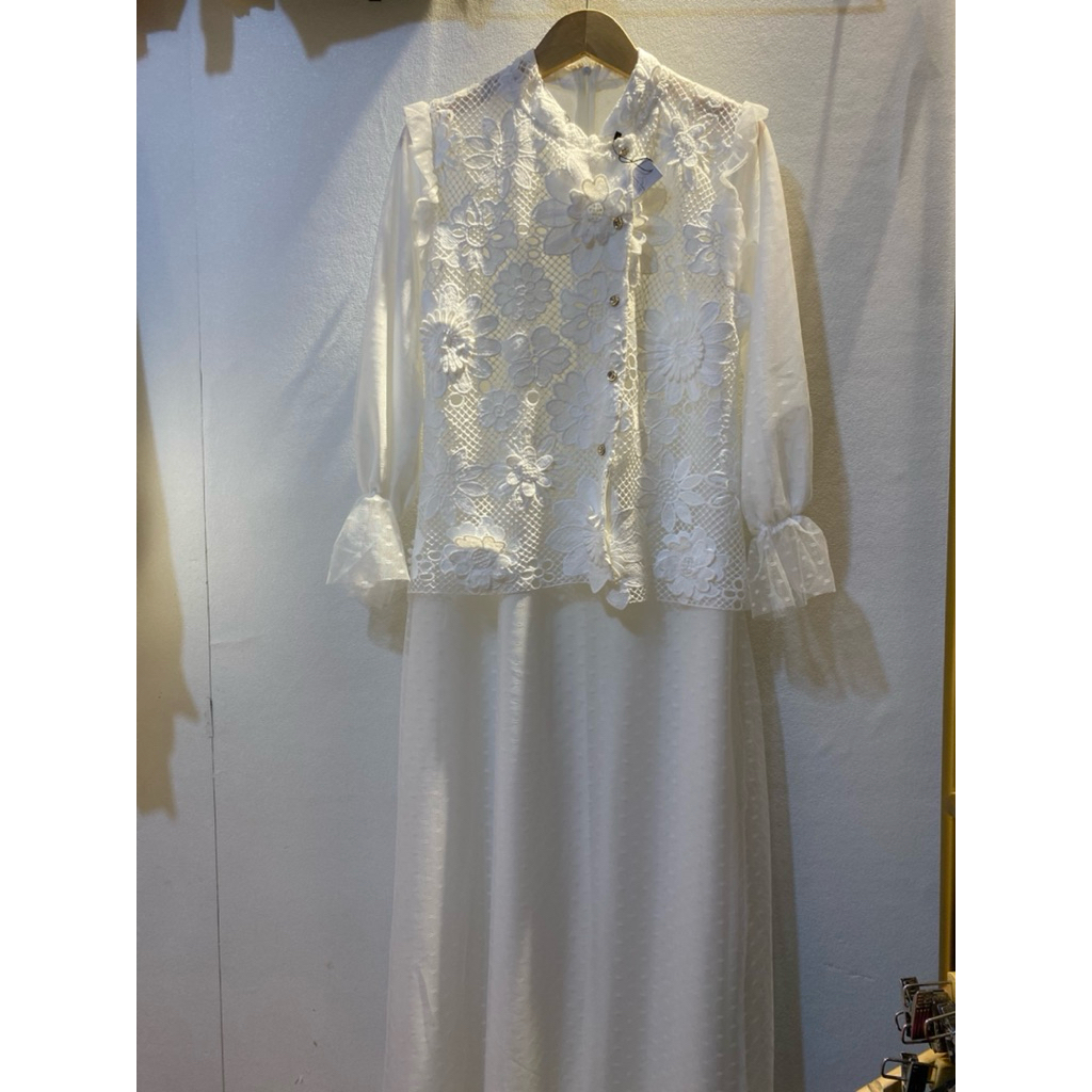 Gamis Brokat 3D wanita/Gamis Raya Putih Brokat X Tille Dot LD 110 Cm