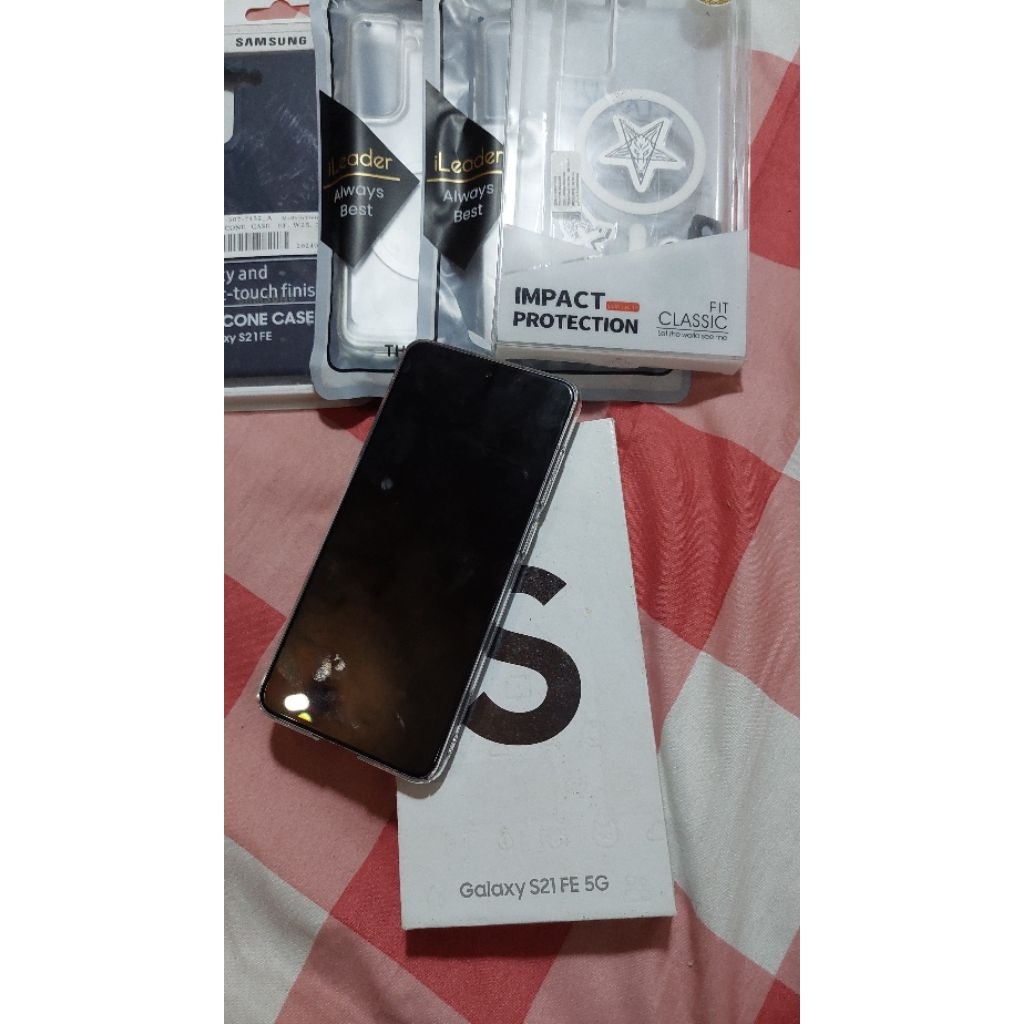 Samsung s21fe 8/128 sein minus