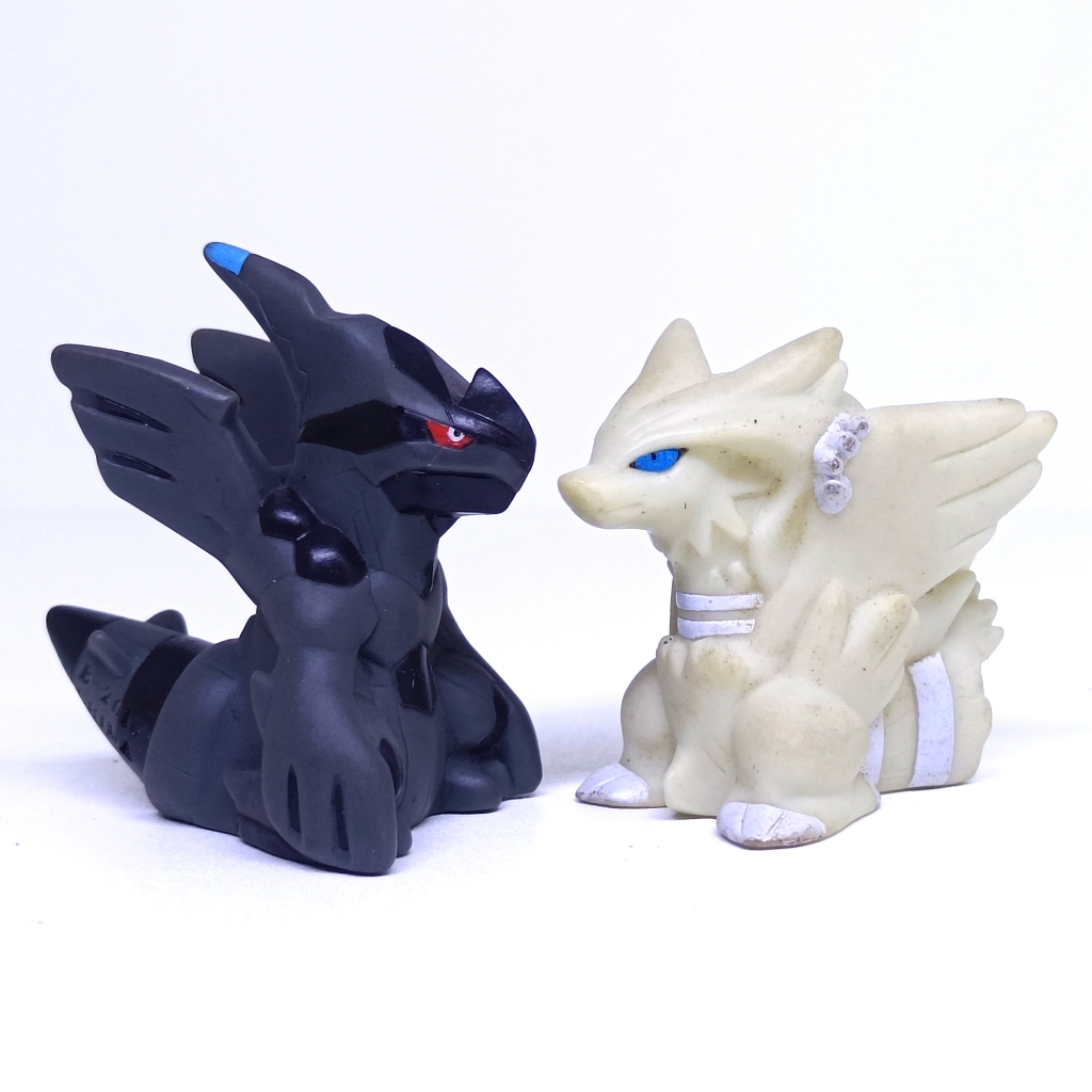 Pokemon BANDAI Kids Figure Set - Zekrom & Reshiram (Pajangan / Finger Doll / JP Rare)