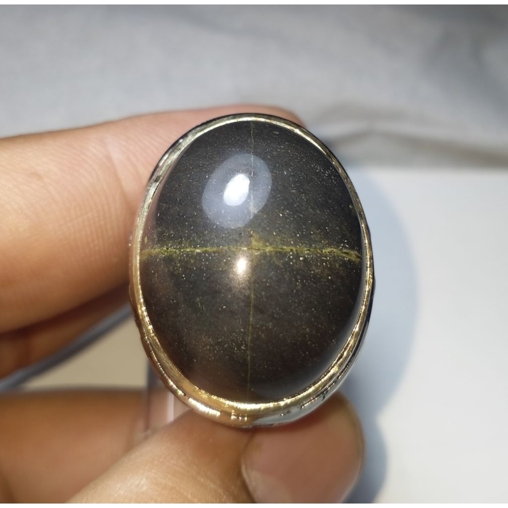 Batu tapak jalak badar besi