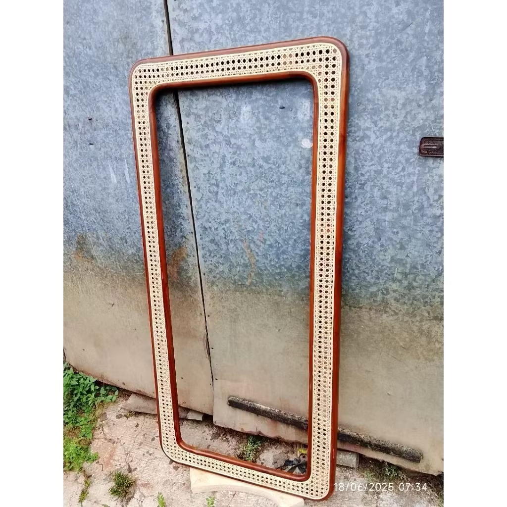 Standing Cermin Rotan Alami