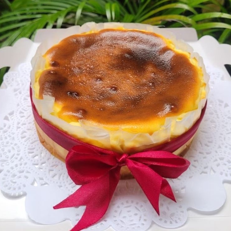 basque burnt cheesecake/burnt cheesecake/cheesecake