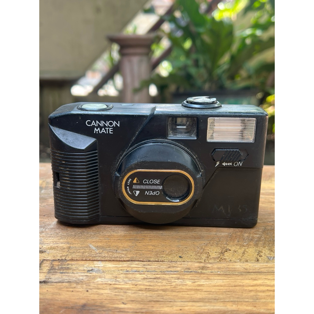 Kamera Poket Film / Pocket Camera Analog for Display, Canon Mate  MF35