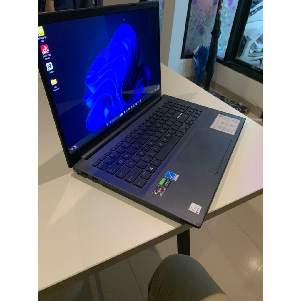 Laptop Gaming Slim Asus Vivobook Pro 15 OLED Ryzen 5 RTX3050 16/512gb murah