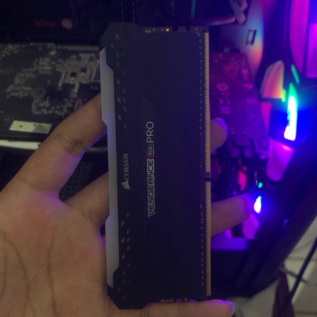 CORSAIR VENGEANCE RGB PRO 2X8 3200MHZ DDR 4
