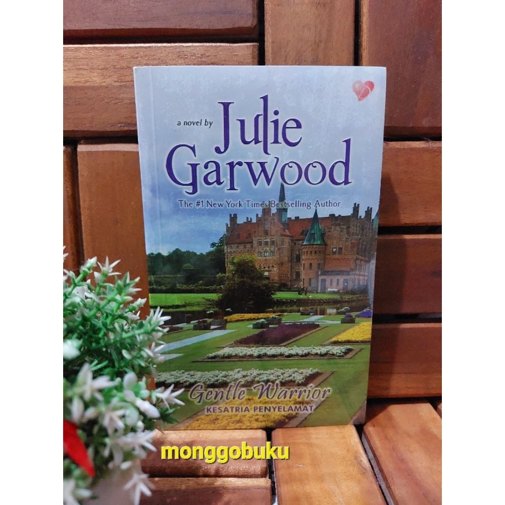 NOVEL JULIE GARWOOD