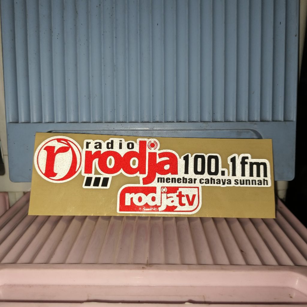 sticker cutting scoutlite radio rodja tv ukuran 23 x 7,5 cm