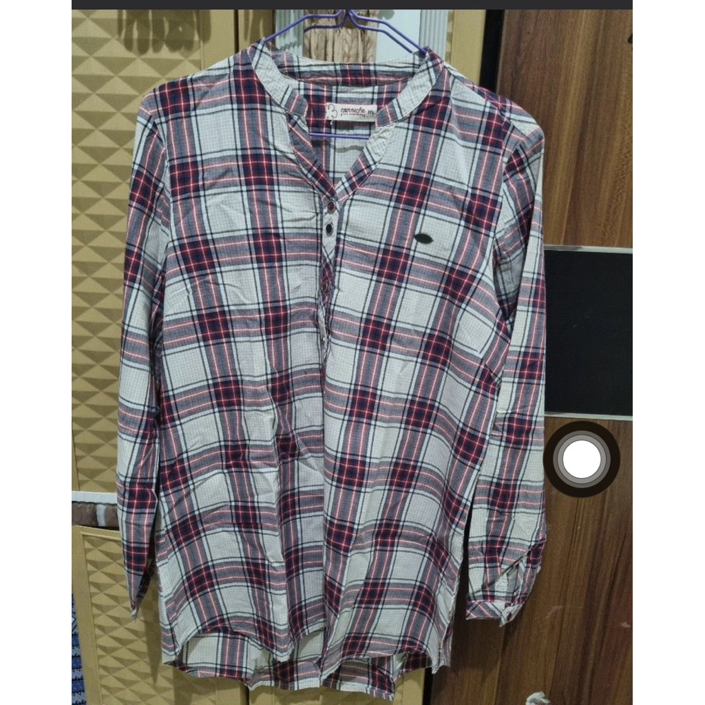 kemeja perempuan Brand Matahari Charchile