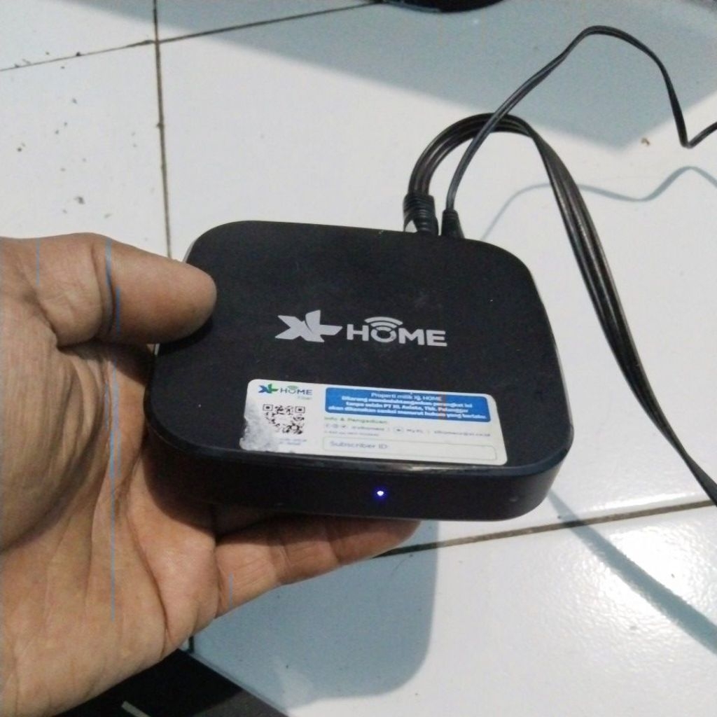 STB TV BOX ADVAN ANDROIT TV BOX MODEL: AT01 BARANG SESUAI FOTO KONDISI NORMAL
