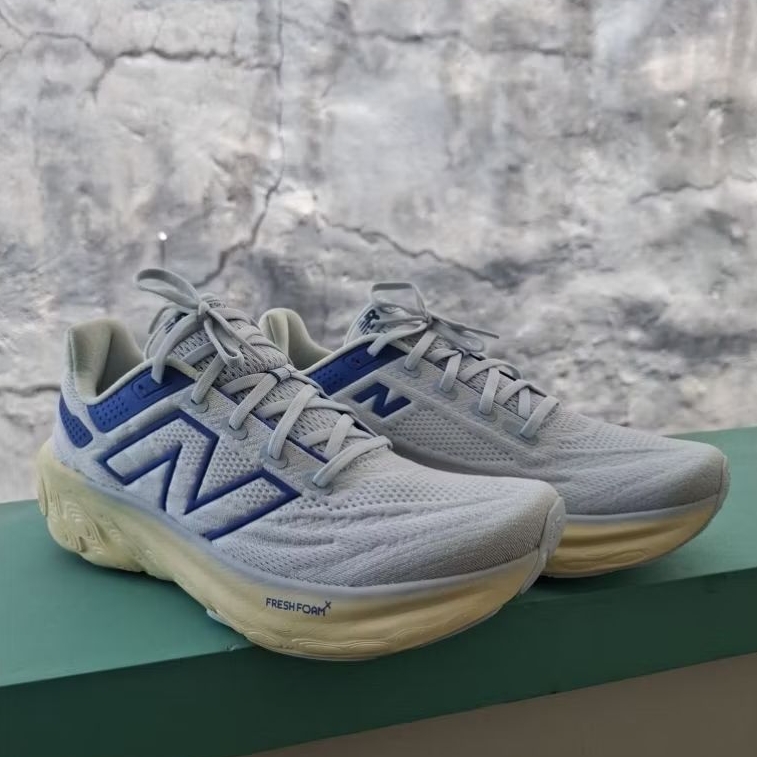 New Balance 1080 v13 44.5 28.5cm M1080L13 (Tried On)
