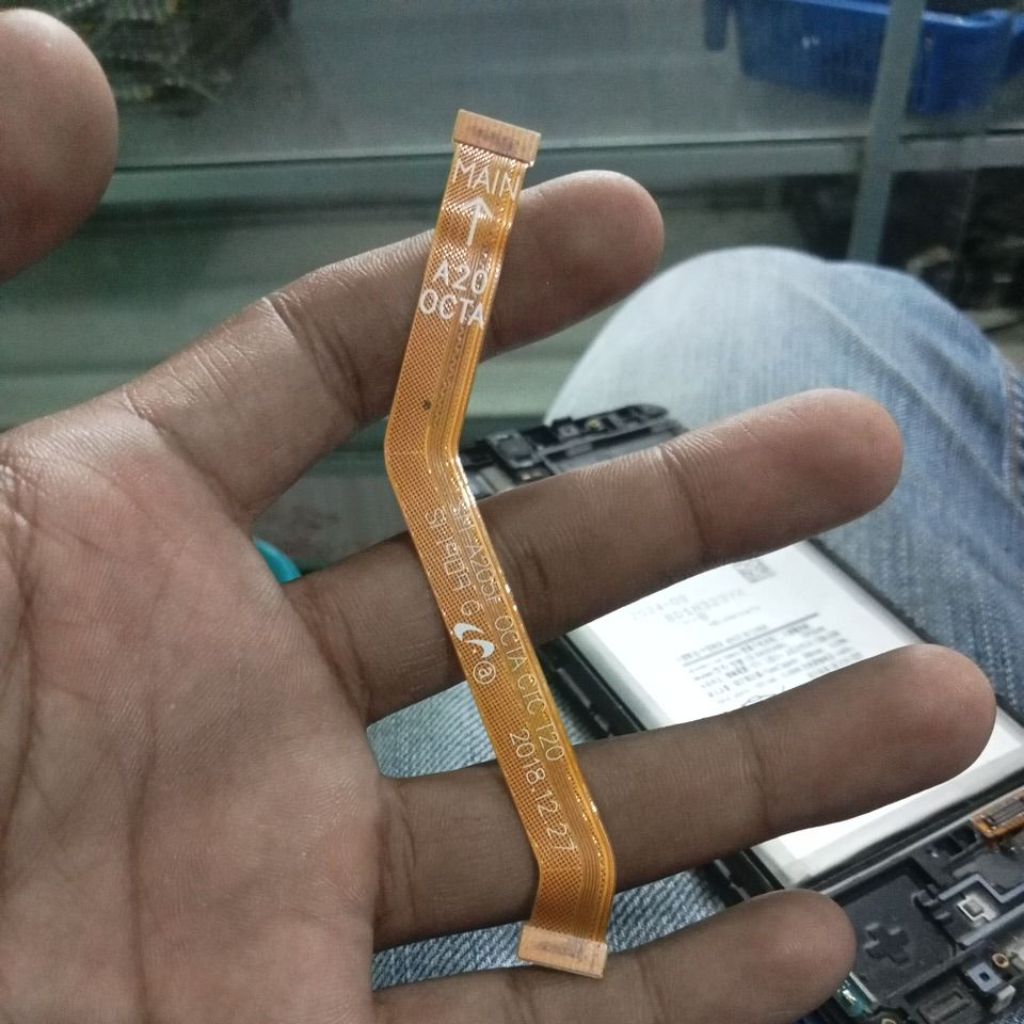 Flexibel ke Lcd Samsung A20 Copotan Ori
