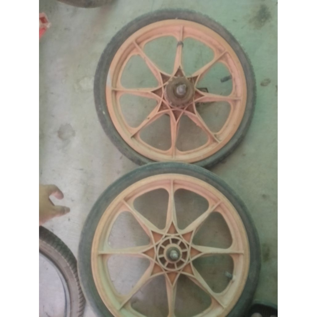 veleg sepeda ban 16 inc