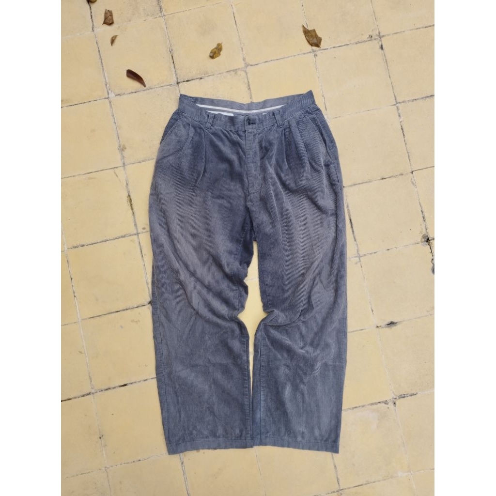 Uniqlo Corduroy Baggy Pants