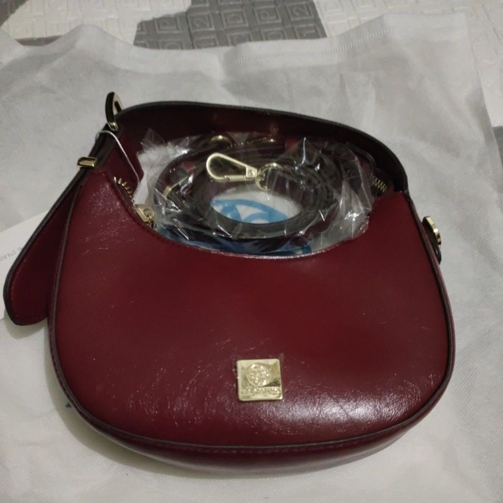 Tas Les Catino sabit merah marun NEW