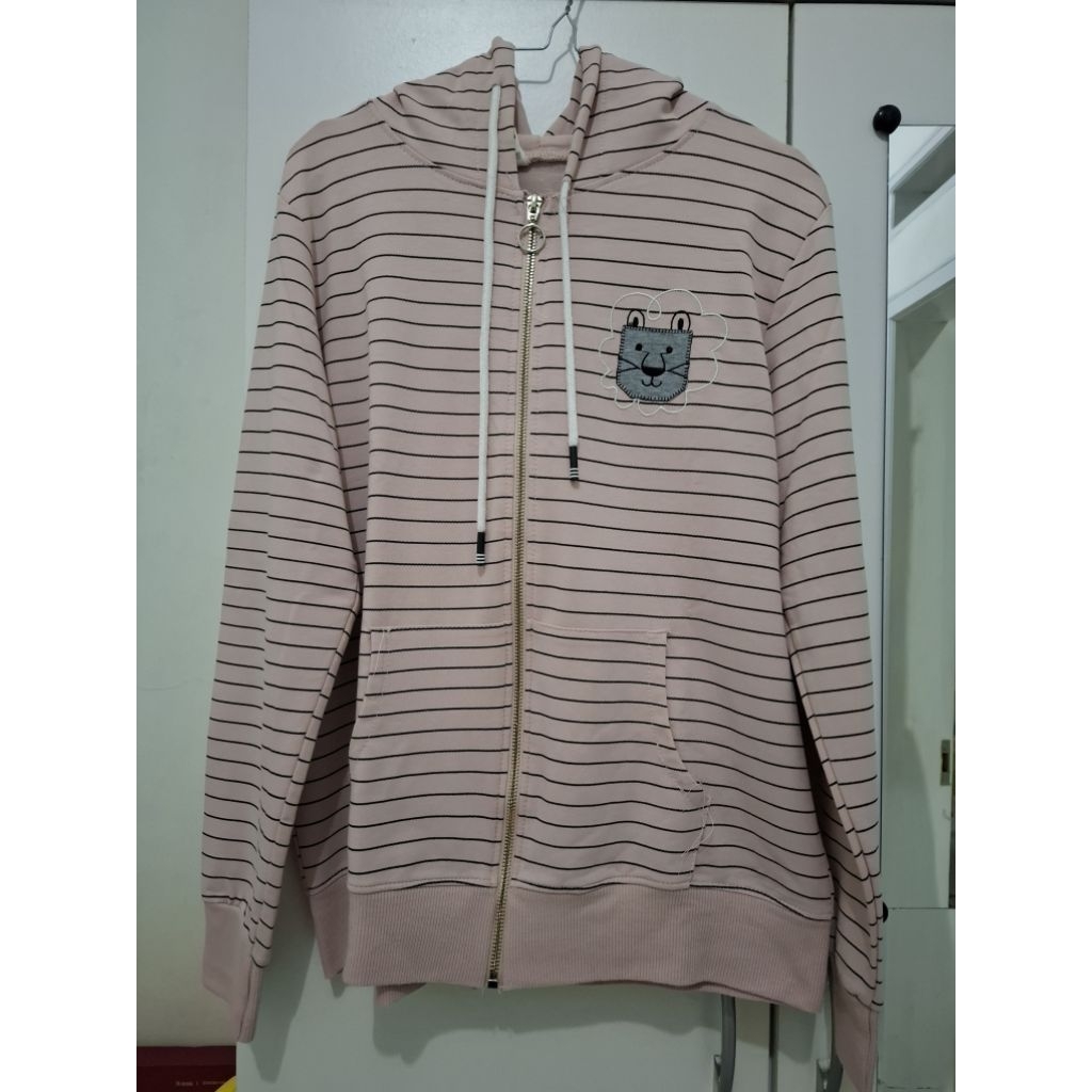 preloved sweater kucing