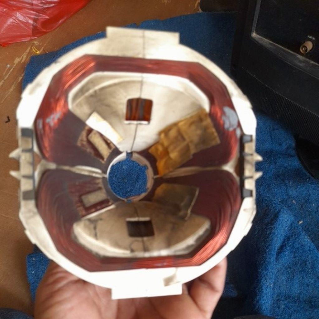 YOKE TV TABUNG SEMI DATAR cocok buat polytron sharp LG DLlL