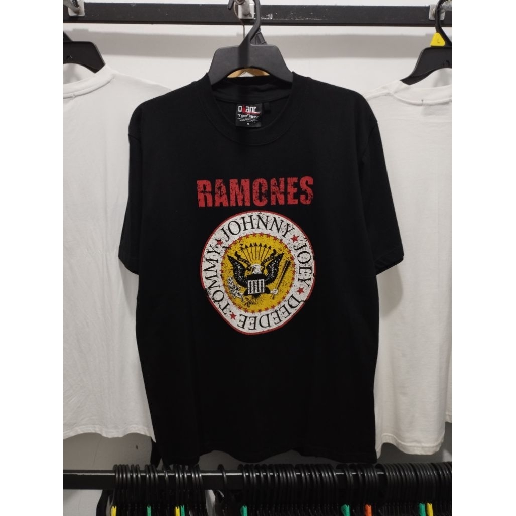 GIANT RAMONES TEE SECOND