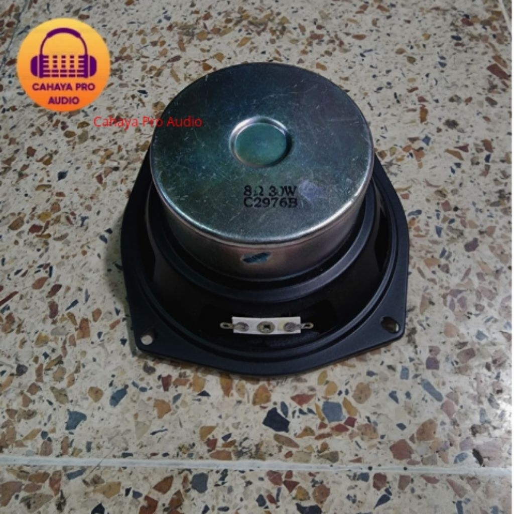 Speaker 5.25 Inch Woofer Miniatur Bass Middle 8 Ohm 30 Watt