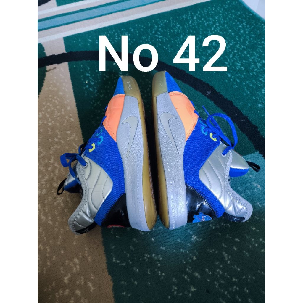 SEPATU NIKE NO 42 SECOND BEKAS ORIGINAL