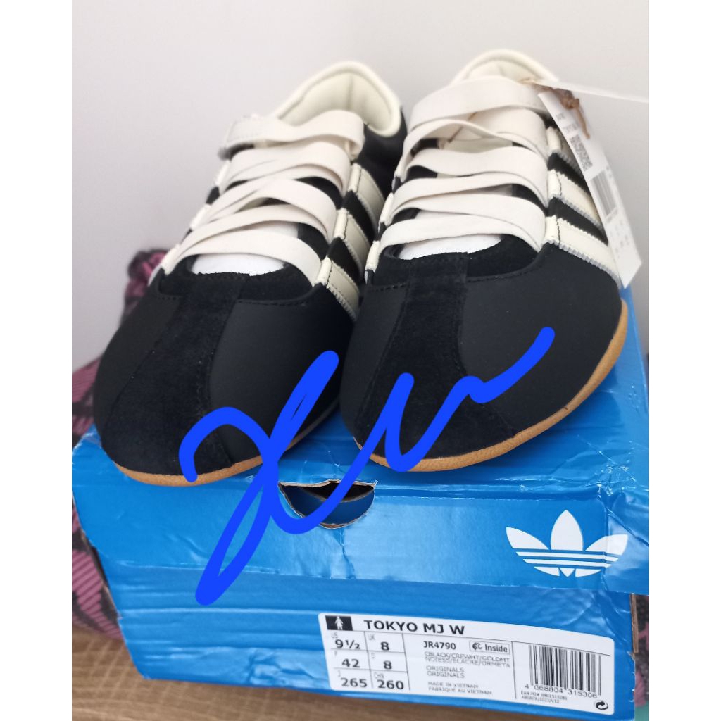 Adidas MJ Size 42