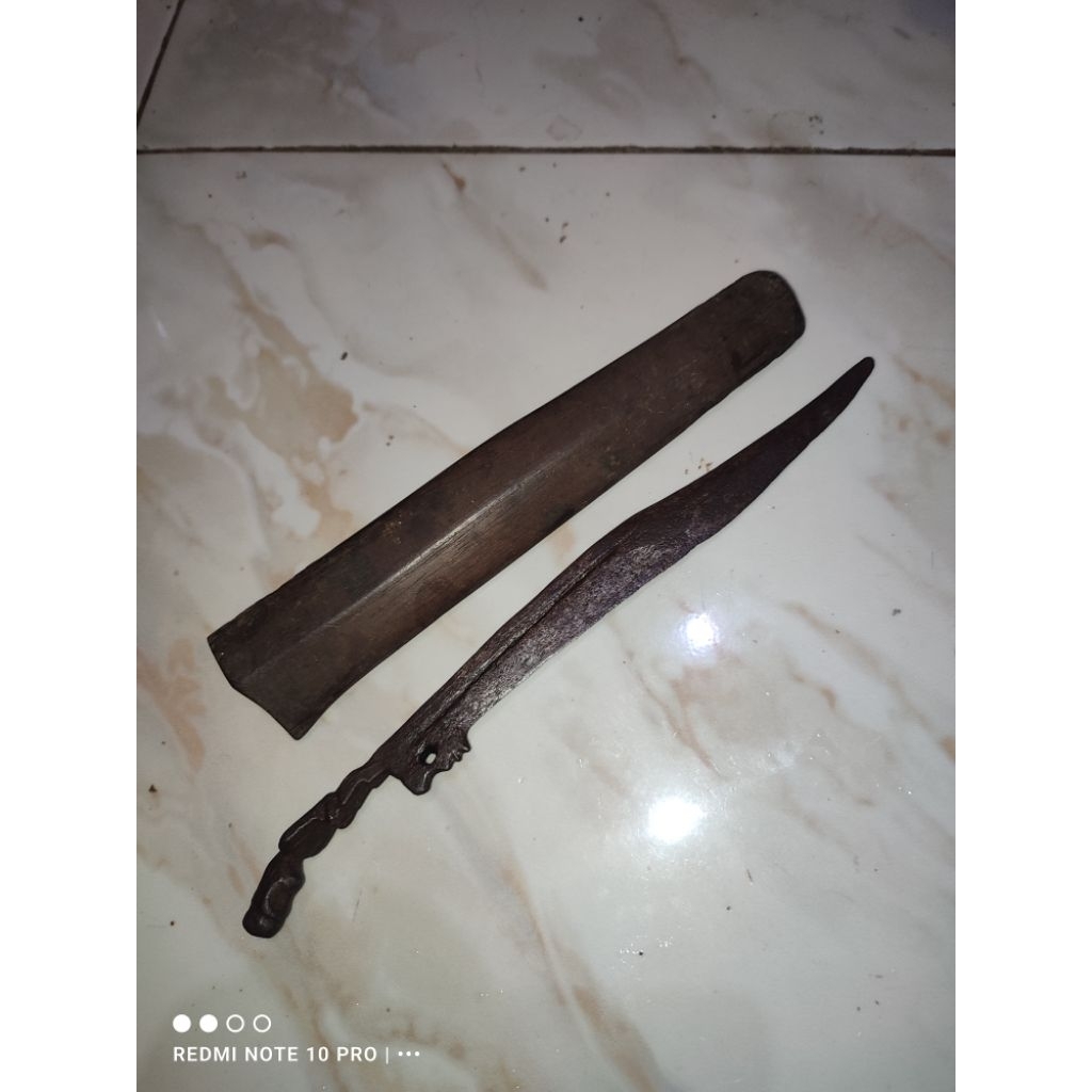 Keris kujang balapati sepuh wingit