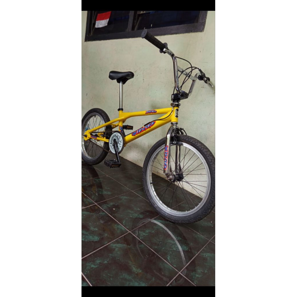 sepeda bmx haro revo