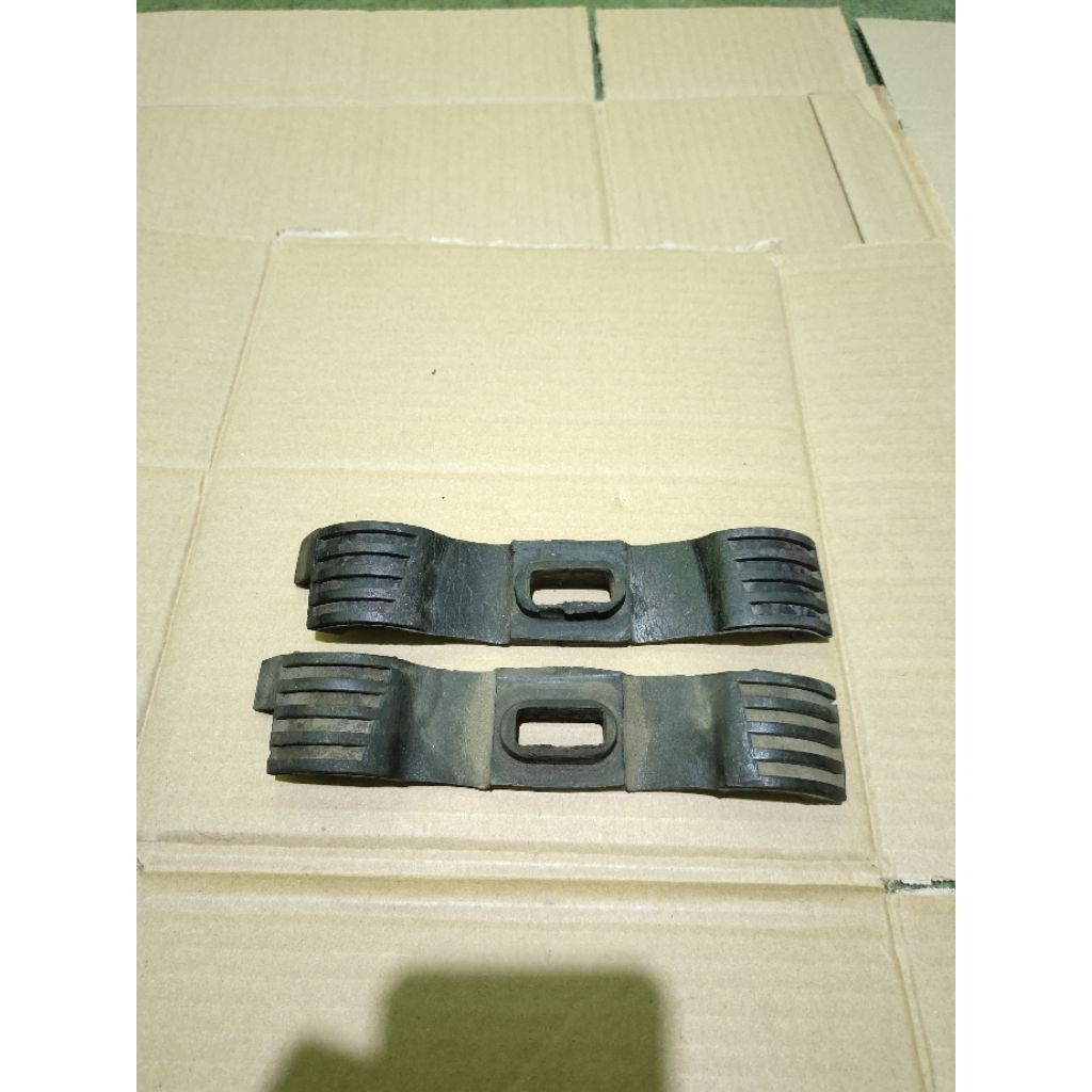 bantalan karet tengki jok depan Yamaha RXZ RZR Origibal