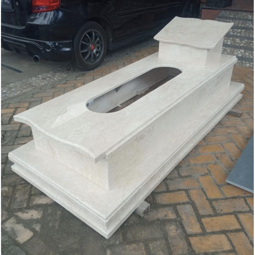 Kijingan Makam Batu Marmer Putih