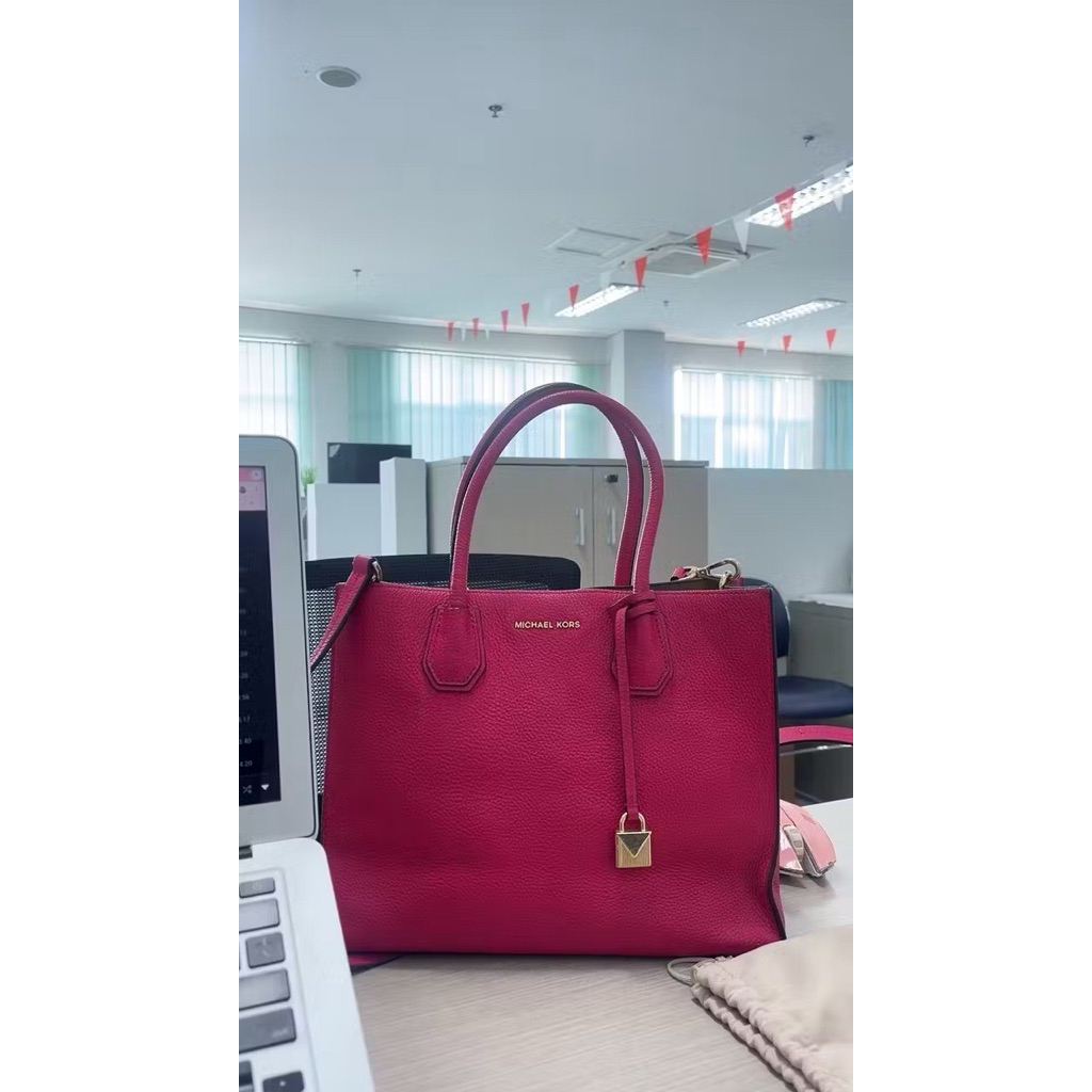 tas selempang MK kulit