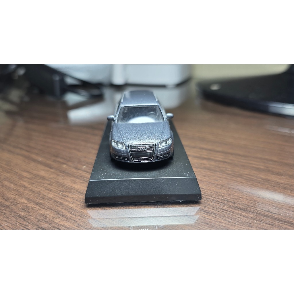 Diecast Kyosho 64 Audi A6 Avant Wagon Grey