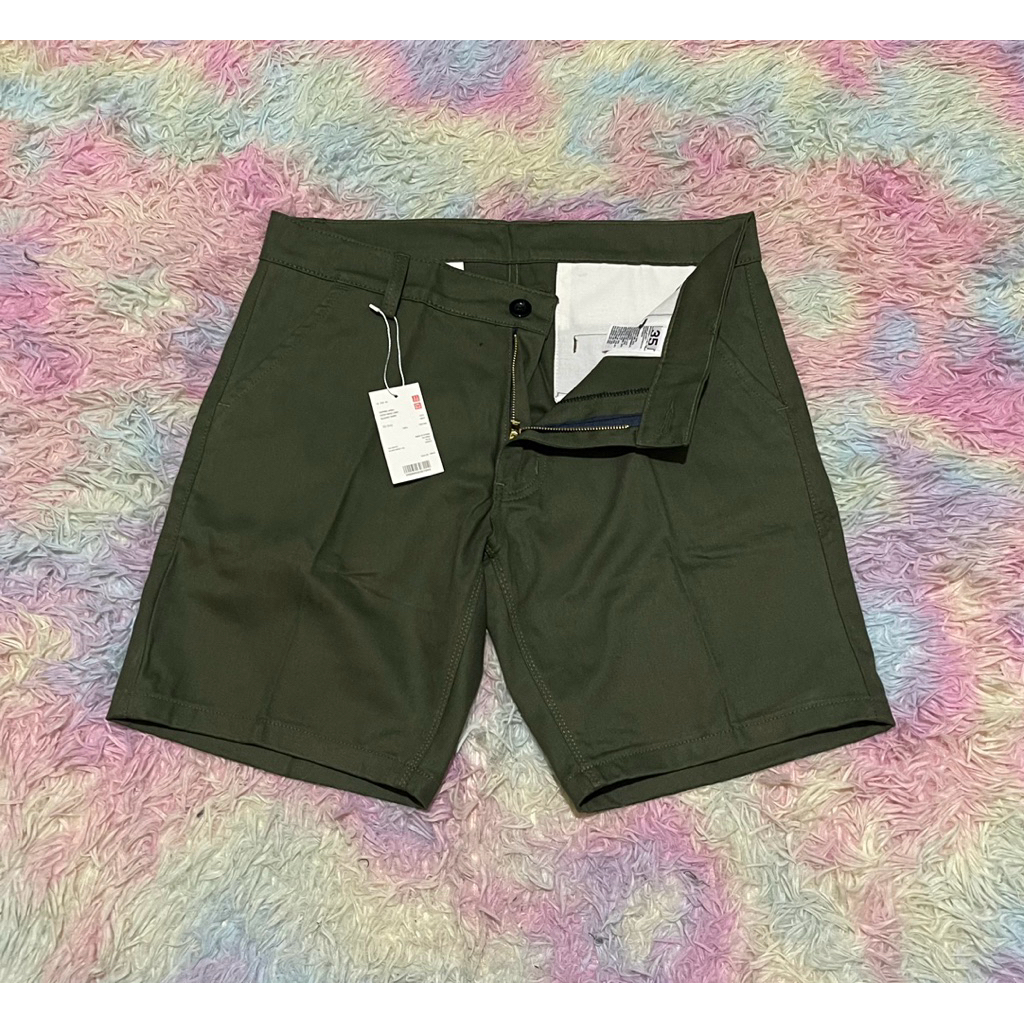 celana pendek chino casual pria dewasa uniqlo