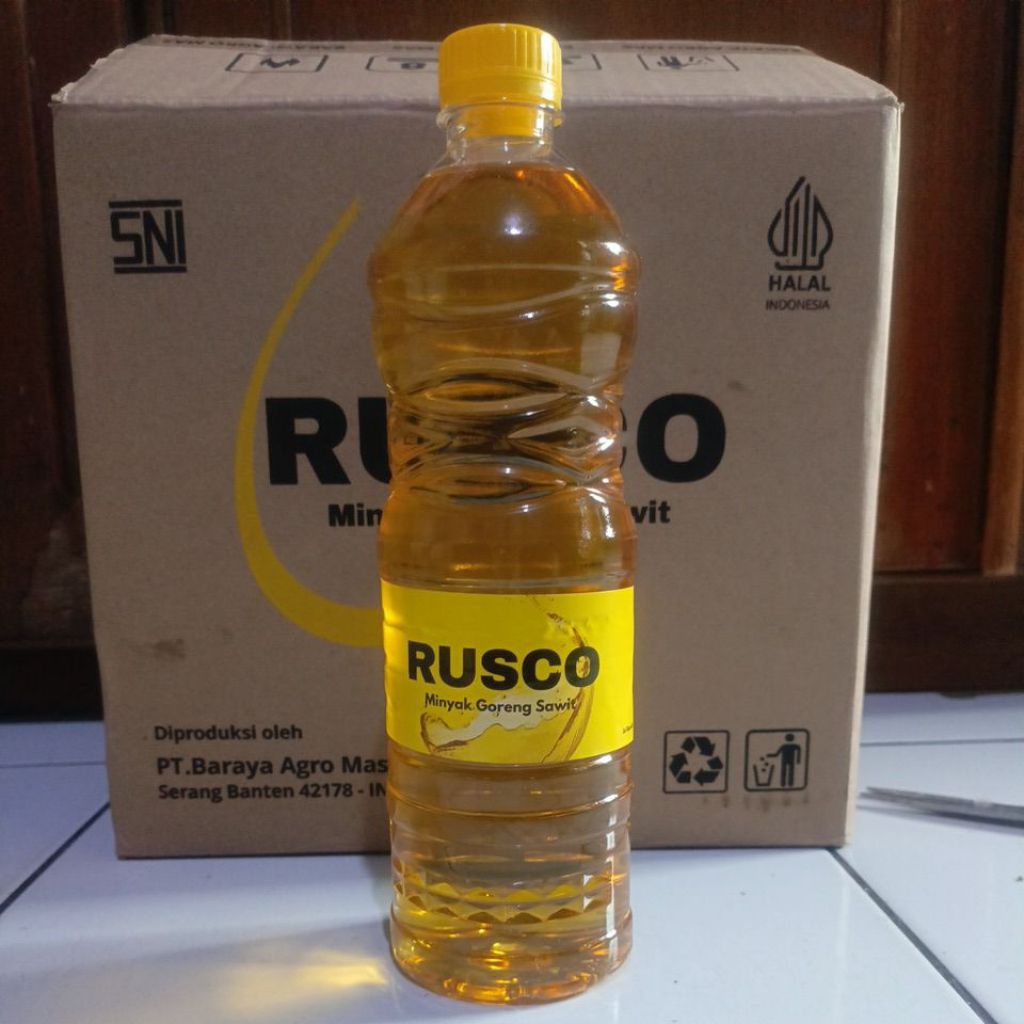 1 DUS MINYAK GORENG RUSCO BOTOL 800 ML