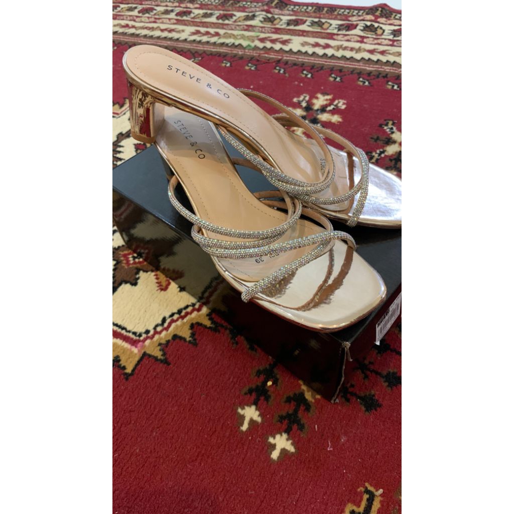 Heels Steve&co